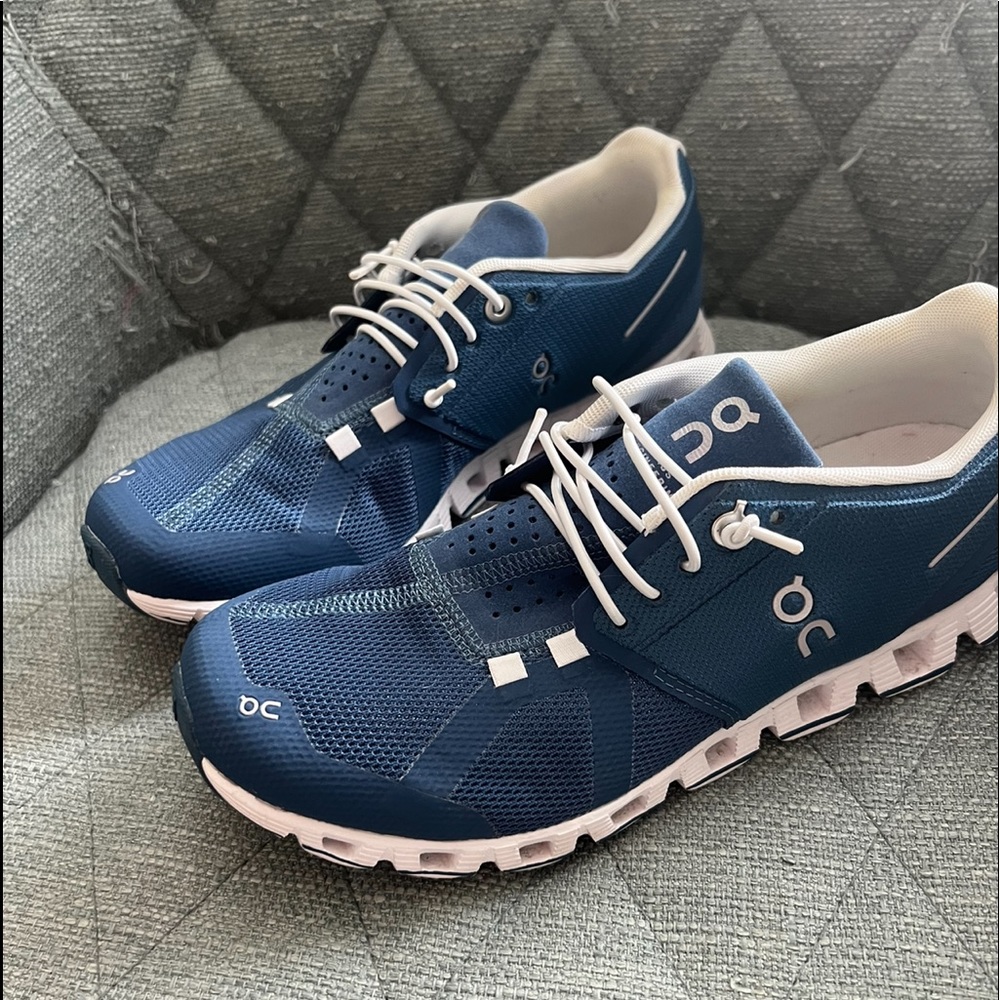 On Cloud tennis shoes